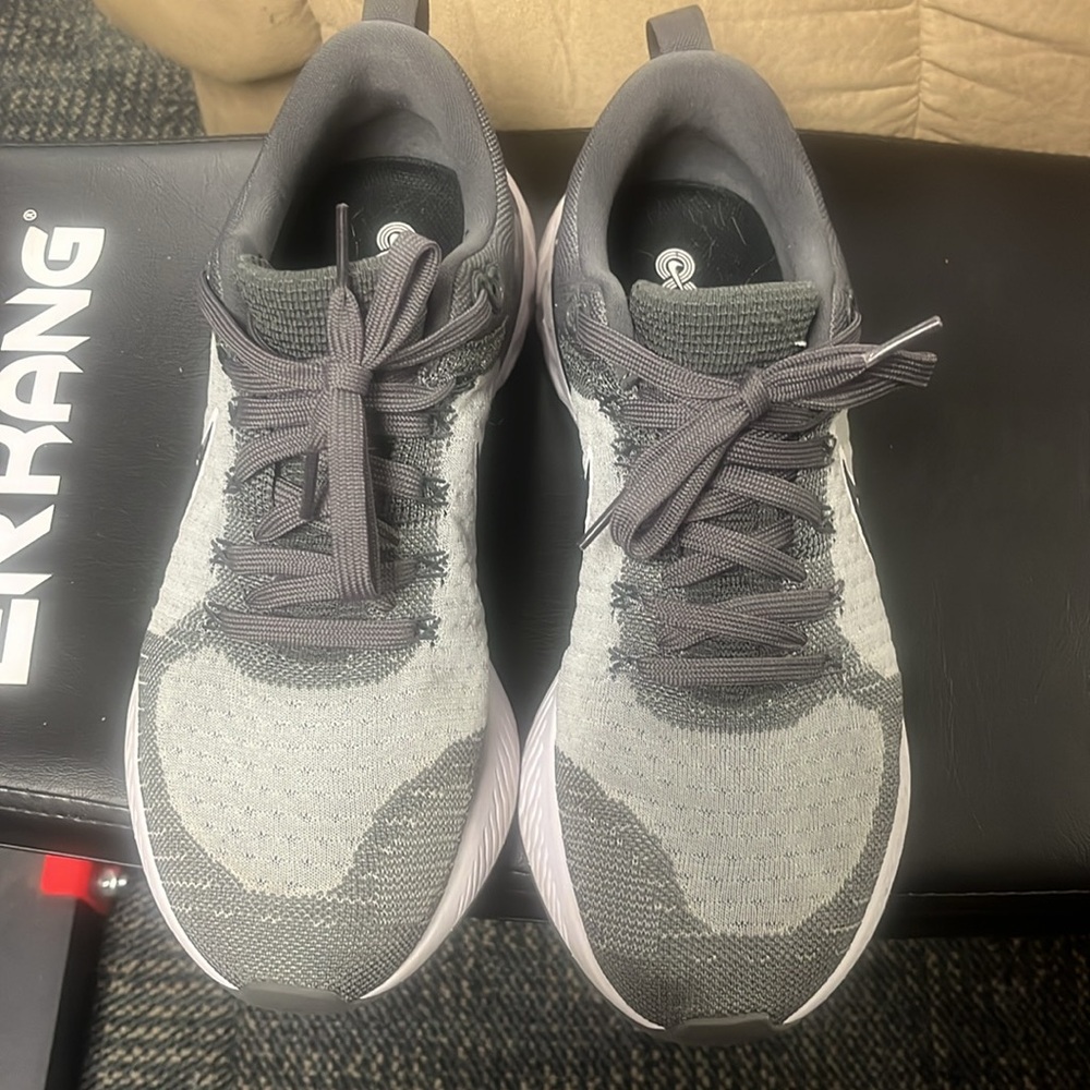 Nike React - image 2